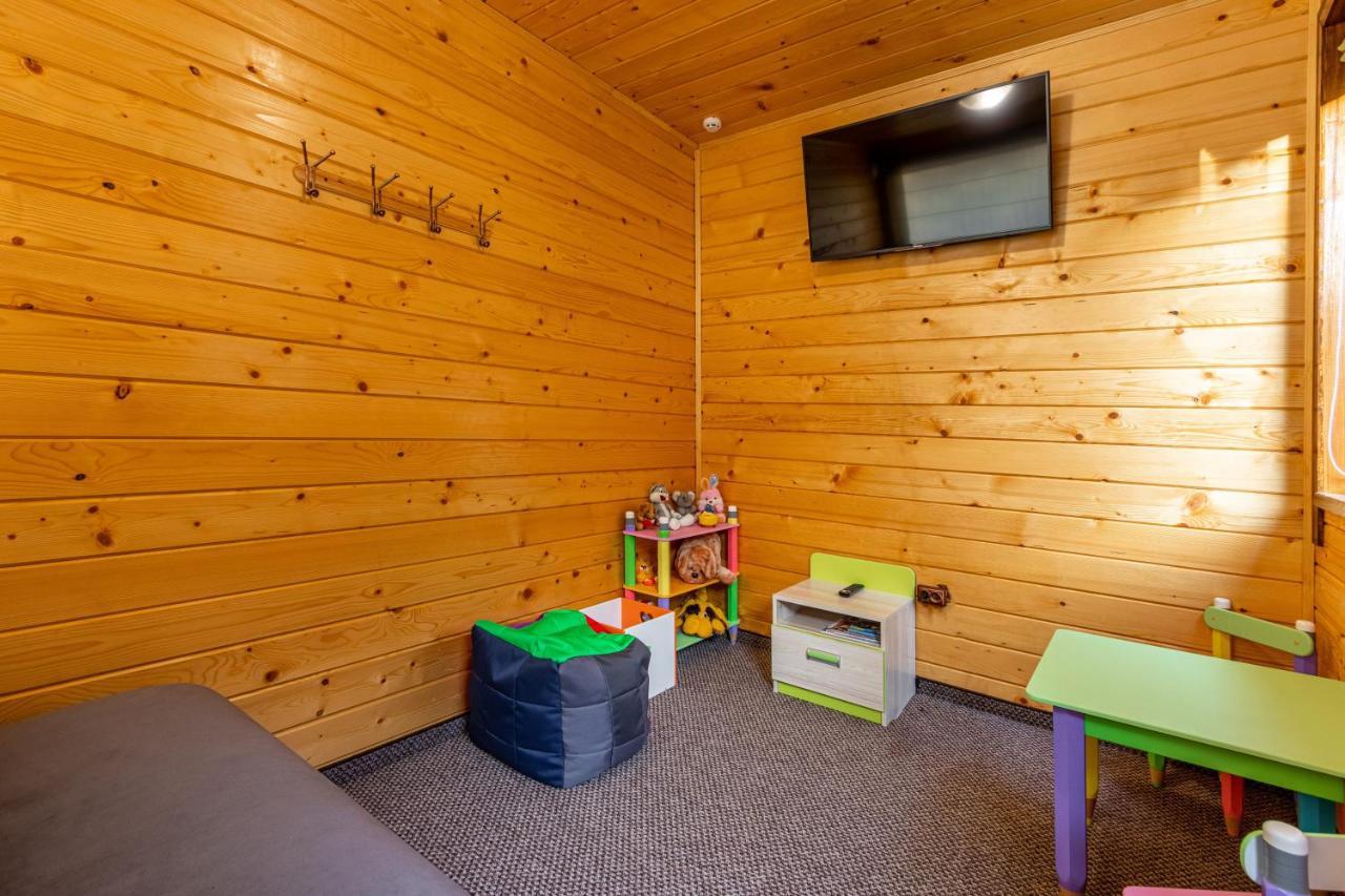 Arnika Hotel Bukovel Luaran gambar