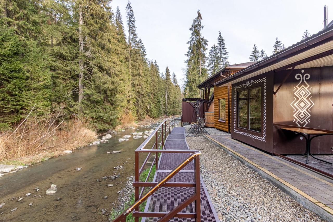Arnika Hotel Bukovel Luaran gambar